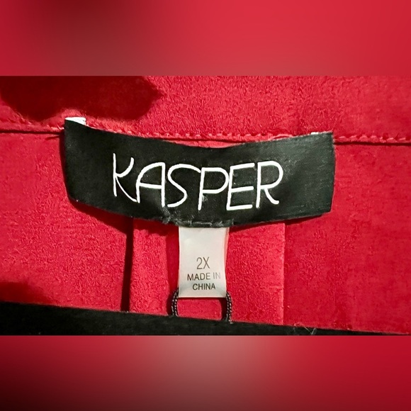 NWT Kasper Women's Vneck Pleated Blouse - Crimson 2X - Picture 4 of 8